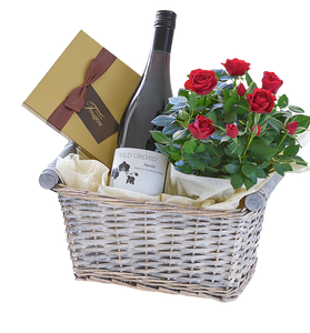 Luxury Red Wine Gift Basket