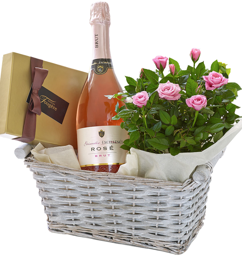 Luxury Red Wine Gift Basket bouquet
